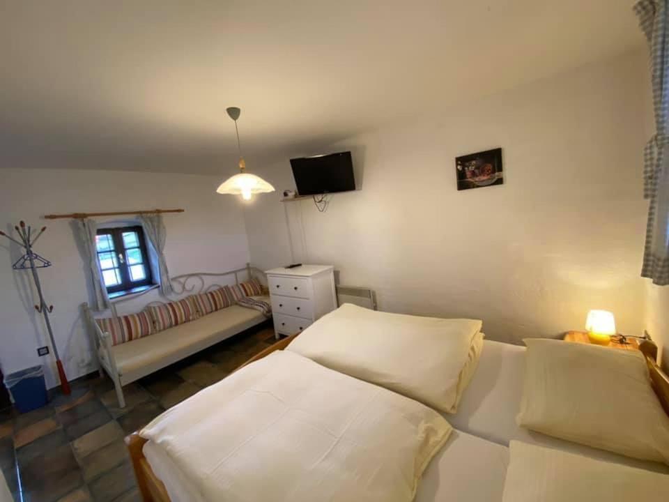 Apartments Mali Raj Dolenci Luaran gambar